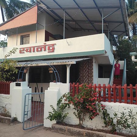 Swanand Home Stay รัตนากีรี ภายนอก รูปภาพ